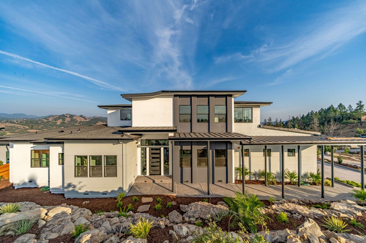 3927 Rincon Ridge Drive