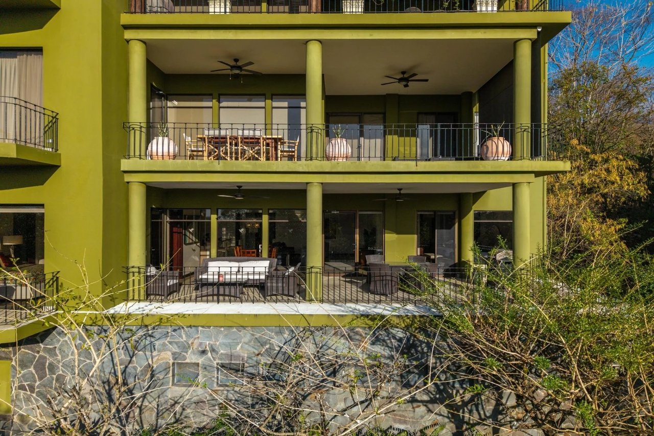 Renovated Carao Golf Condo, Flamingo, Guanacaste