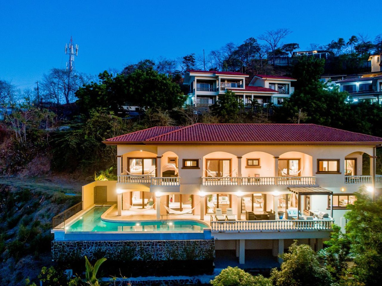 Luxury 6 BR Villa in Flamingo, Incredible Views | Starting At $1,350.00 Daily