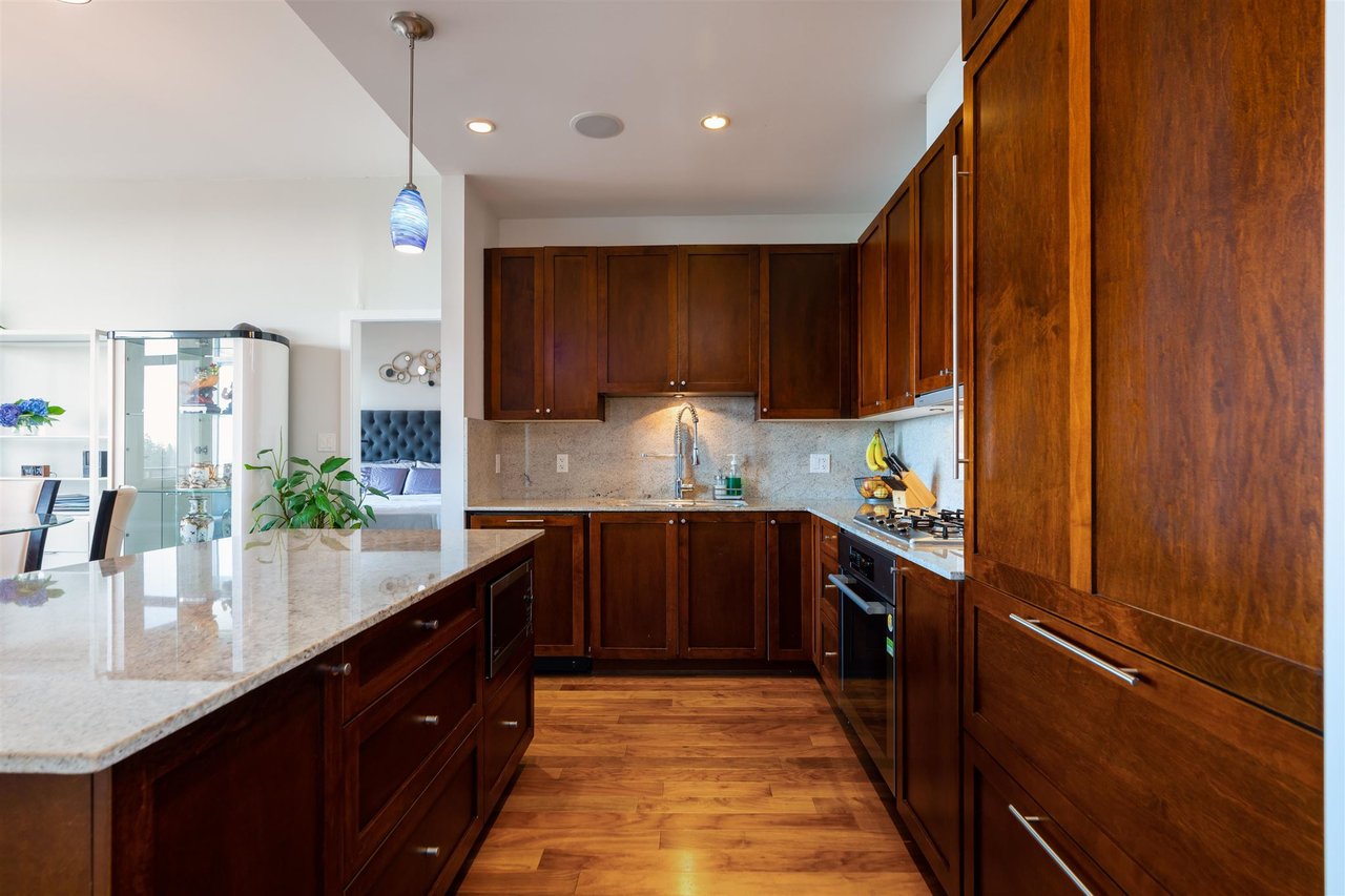 2706-280 Ross Dr