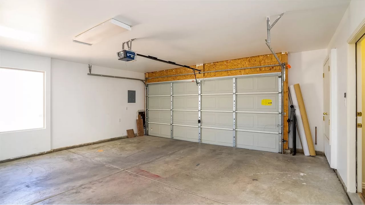 6494 Camino Rojo