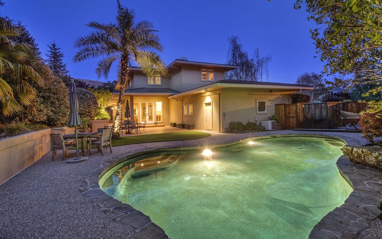 Luxurious Residence Featured in Several Magazines- Represented Buyer