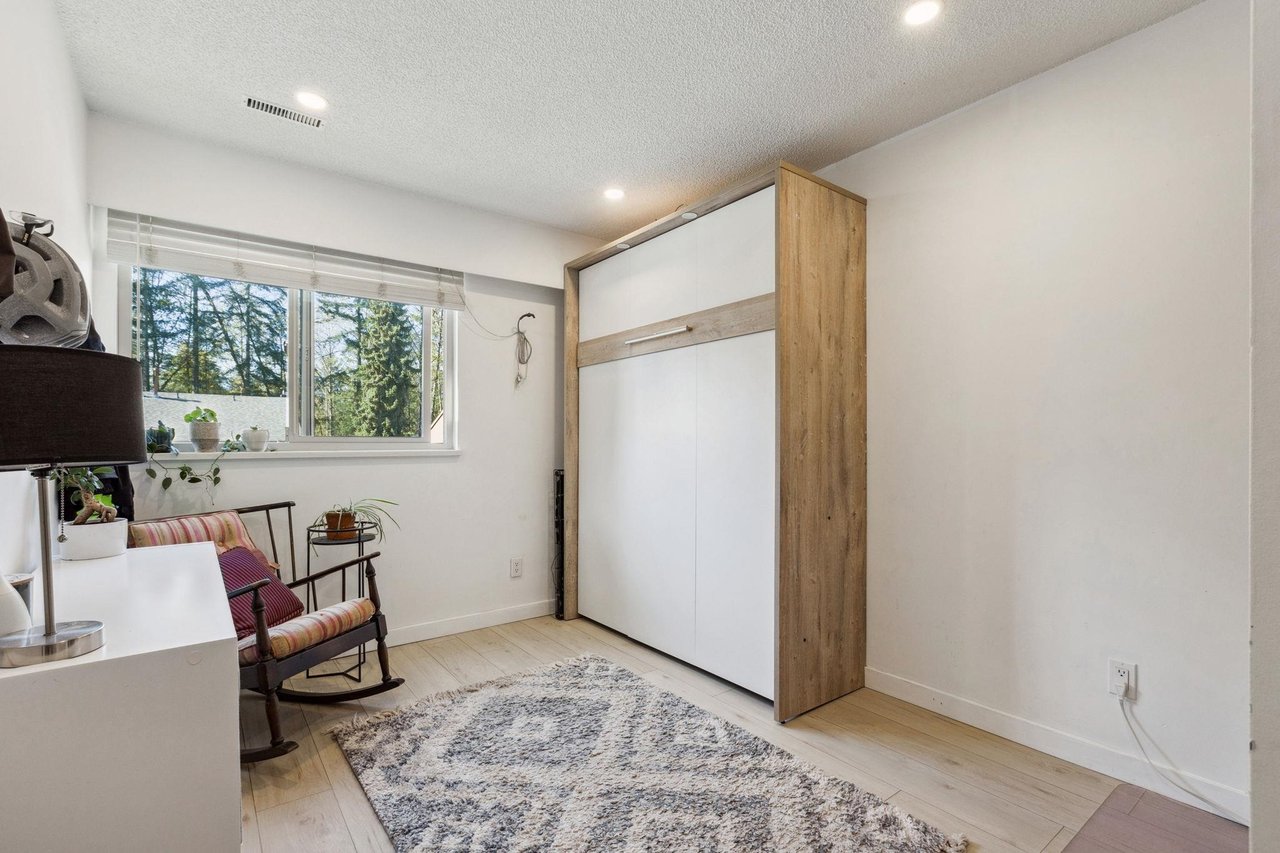 1894 Purcell Way, North Vancouver