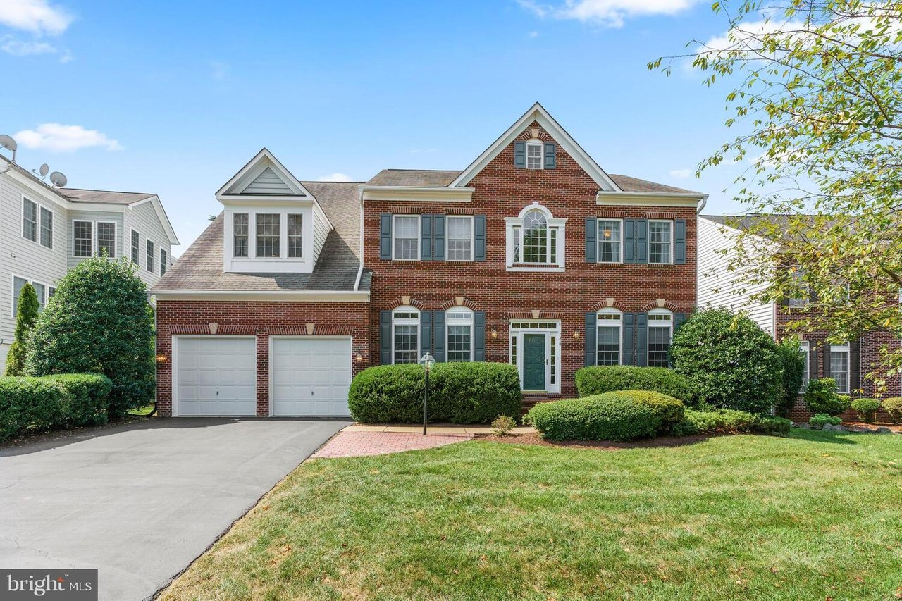 7318 Beechwood Dr
