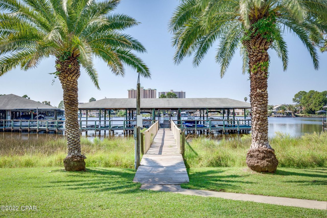 7813 N LAGOON Drive Unit 7C