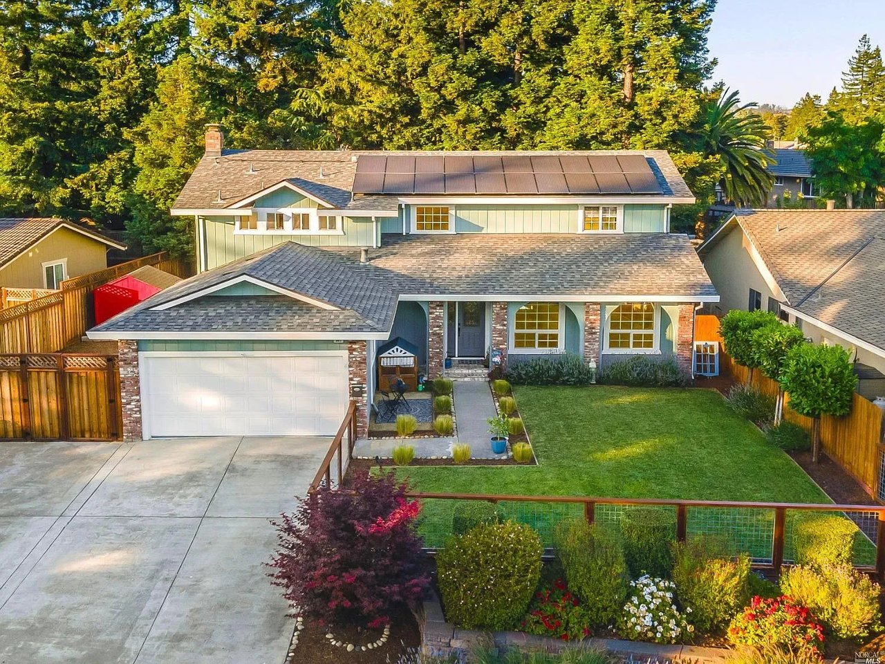 847 Santa Dorotea Cir