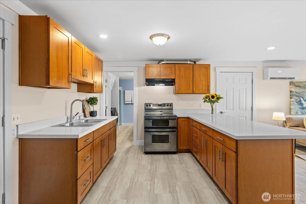 9126 45th Pl