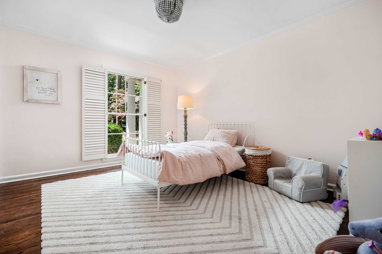 311 Broadland Rd NW