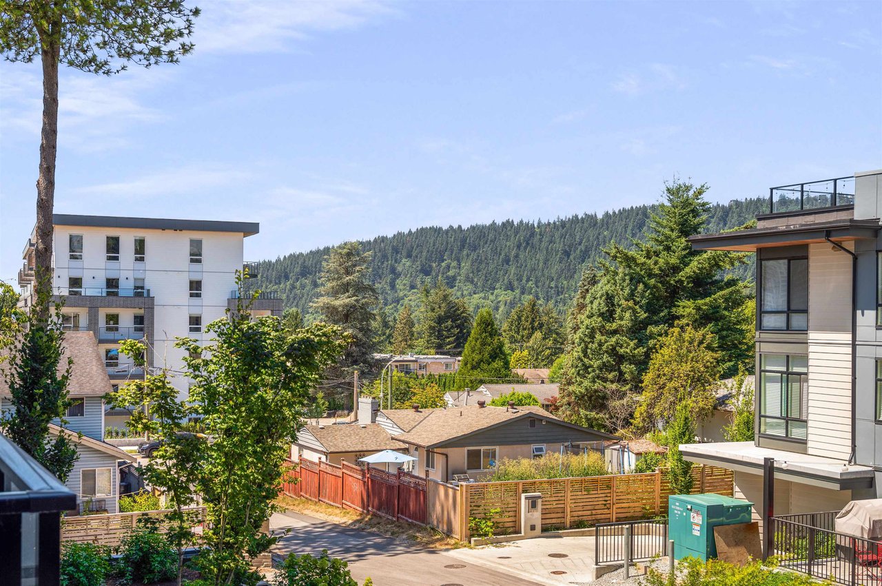 201-707 Como Lake Avenue, Coquitlam