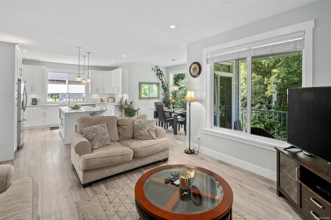 2544 West Trail Crt, Sooke