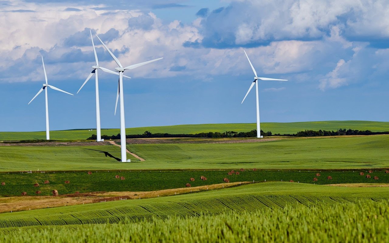 Trends in Eco-Friendly Luxury Real Estate in Las Vegas