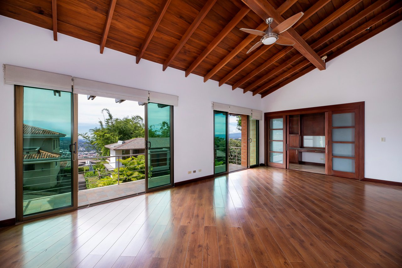 Terrace View Colonial Home, Escazu, San Jose