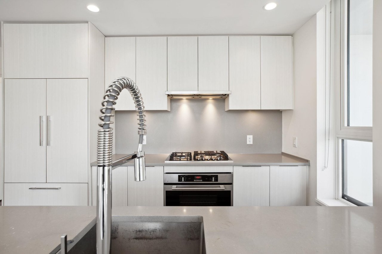 1601-4465 Juneau St