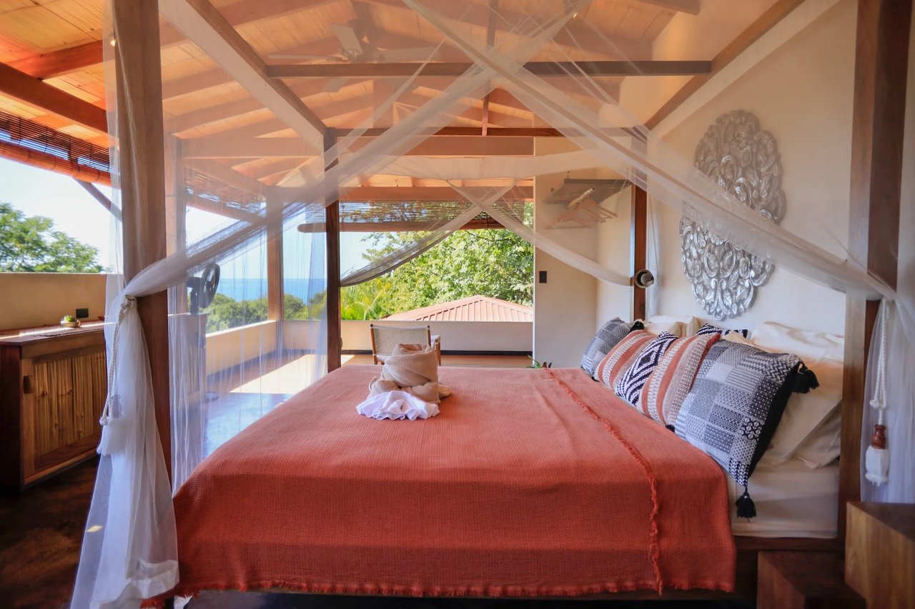 Balinese Vacation Rental Estate, Santa Teresa, Puntarenas