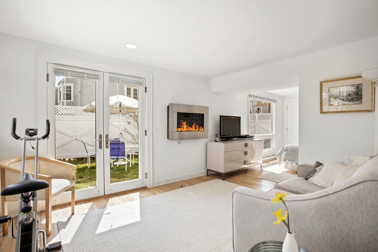 17 Meadow Lane