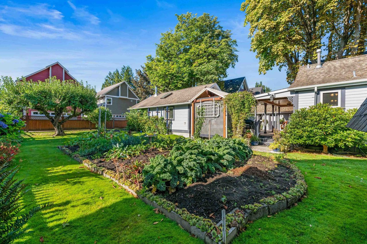 4806 48 Ave