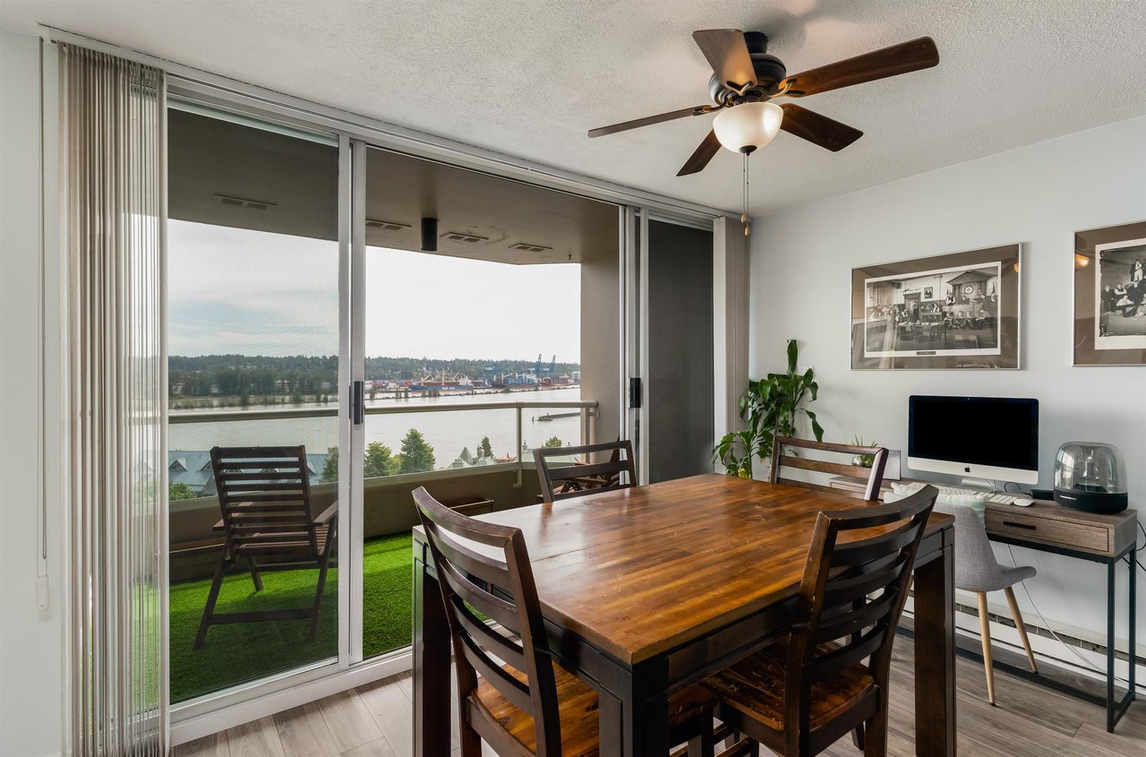 1102-1045 Quayside Dr