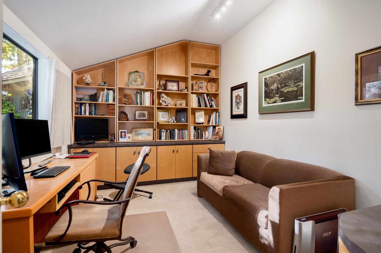 5270 Aspen Cres