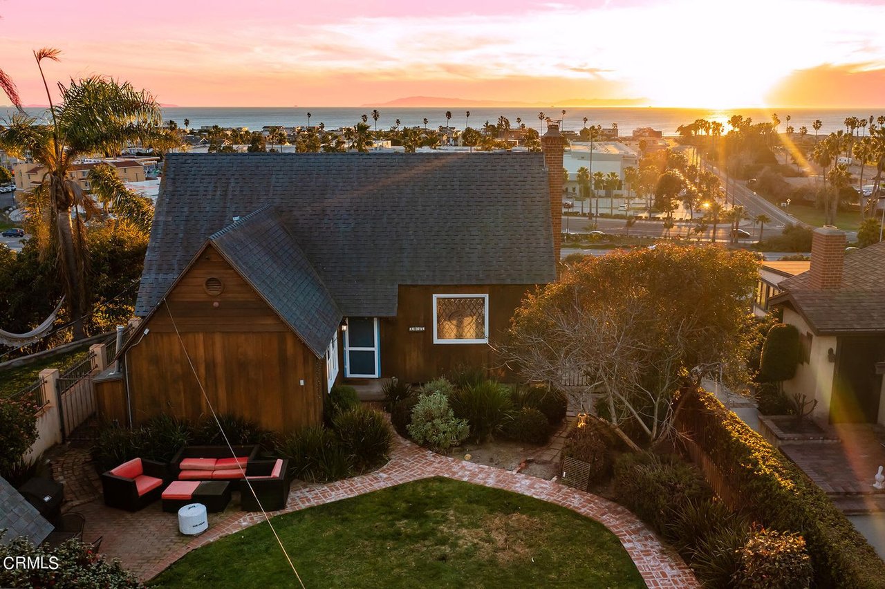 2056 Vista Del Mar Dr