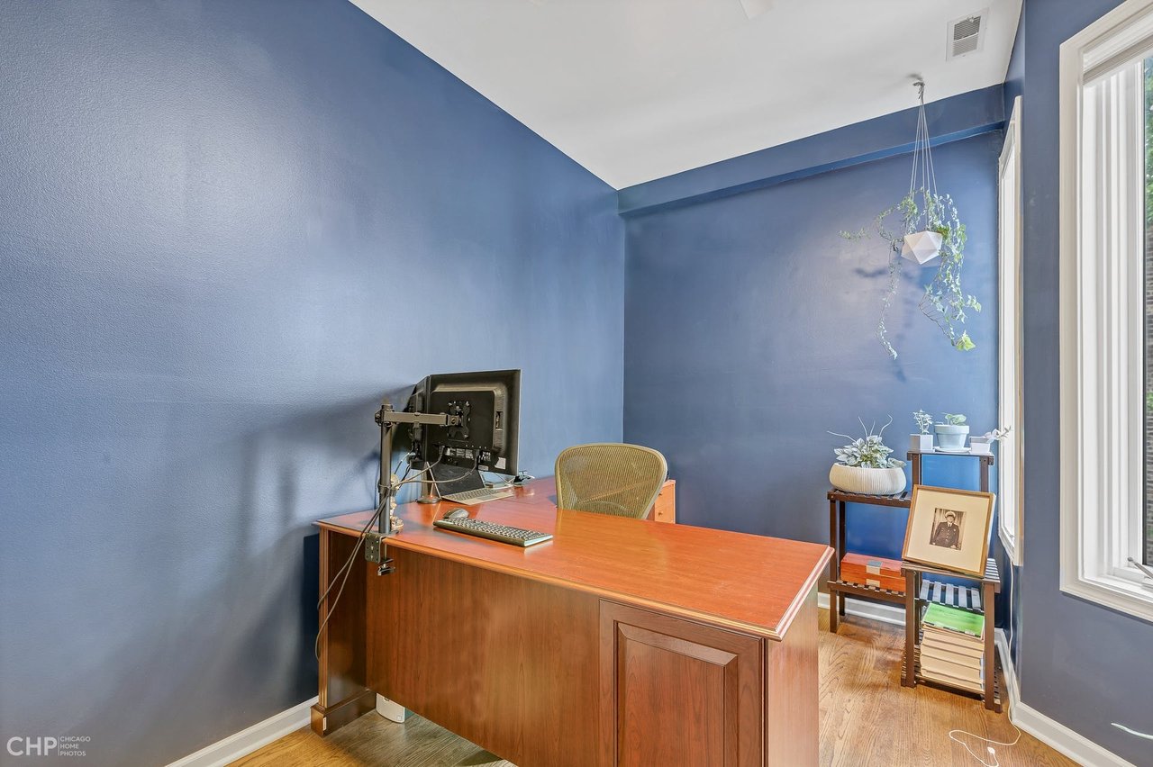 2139 N DAMEN  Avenue, Unit 3
