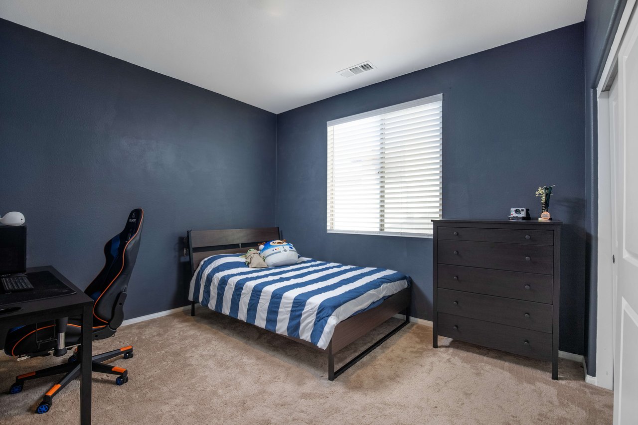 1516 Comet Ct
