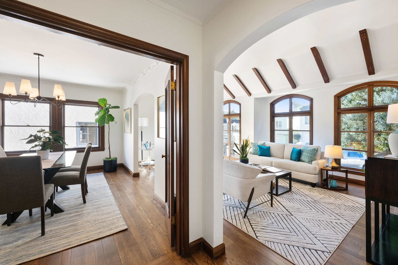 Classic Mediterranean in Forest Hill Extension