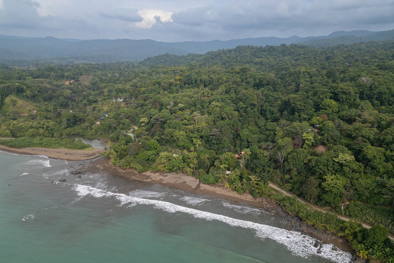 Waterfall Beachfront Estate, Osa, Puntarenas