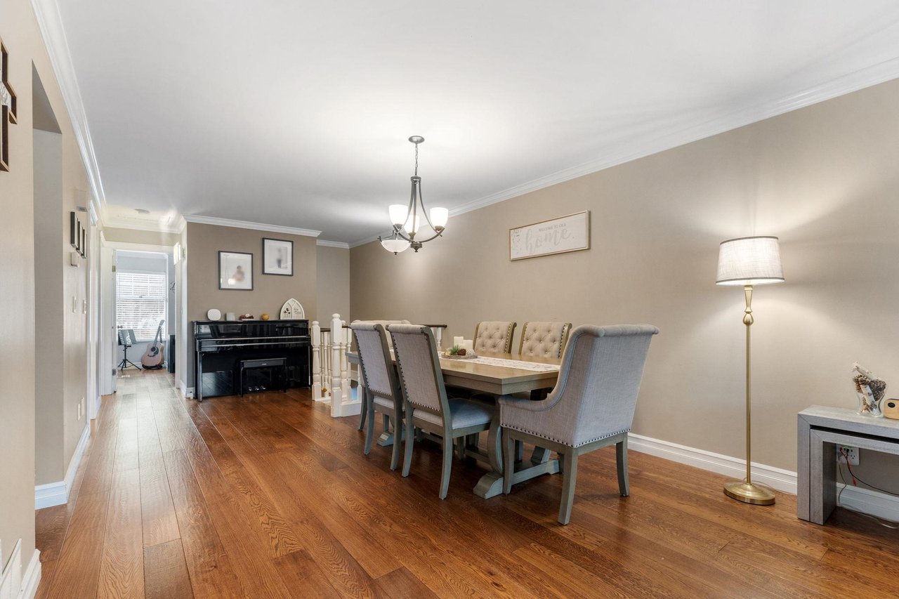 39-1140 Falcon Dr