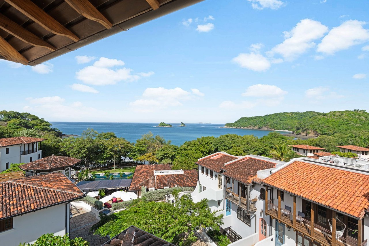 Refined Beach Colonial Residence, Flamingo, Guanacaste