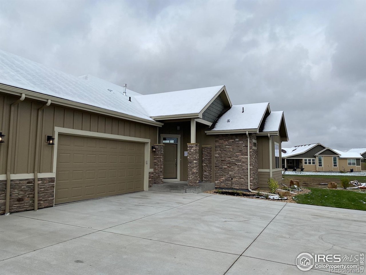 3687 Saguaro Dr