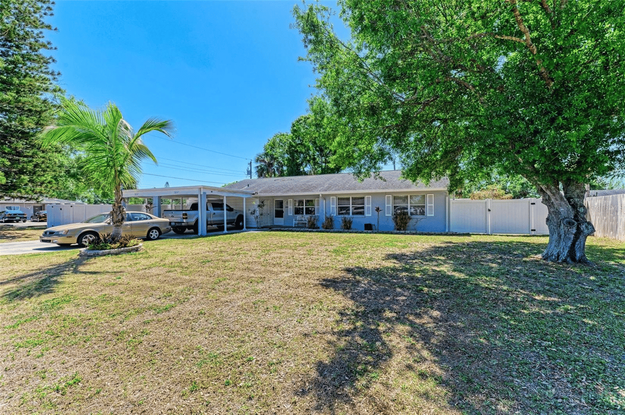 🌉🌄UNDER CONTRACT🌄🌉 @2612 47TH AVE W, BRADENTON, FL 34207