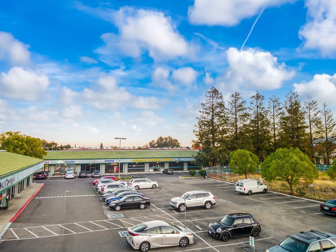 NNN Leased Shopping Center