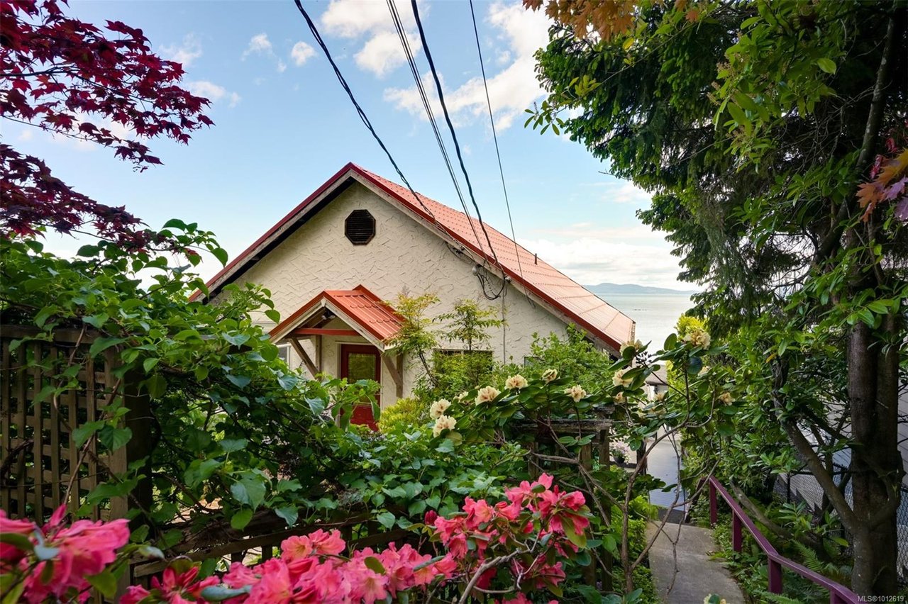 4955 Cordova Bay Rd