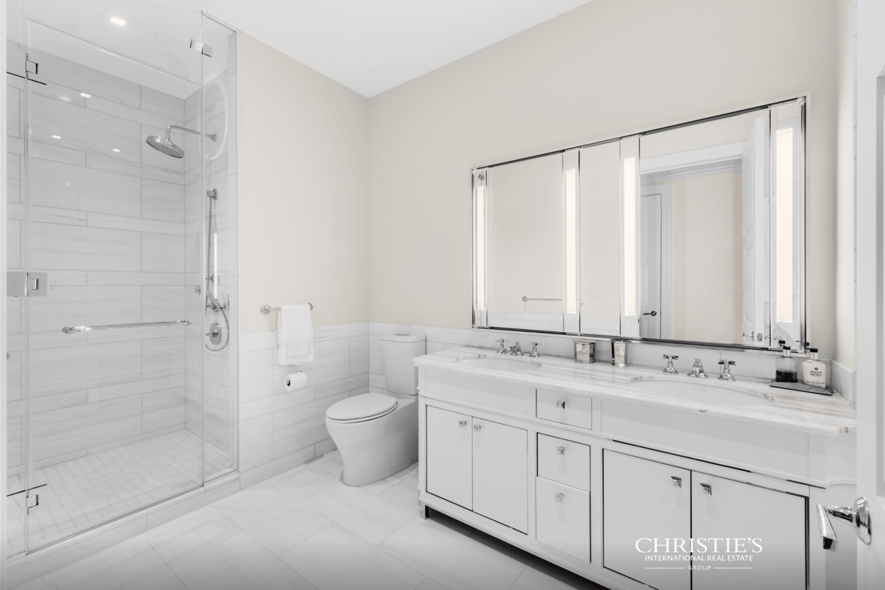 30 Park Pl, 42A 