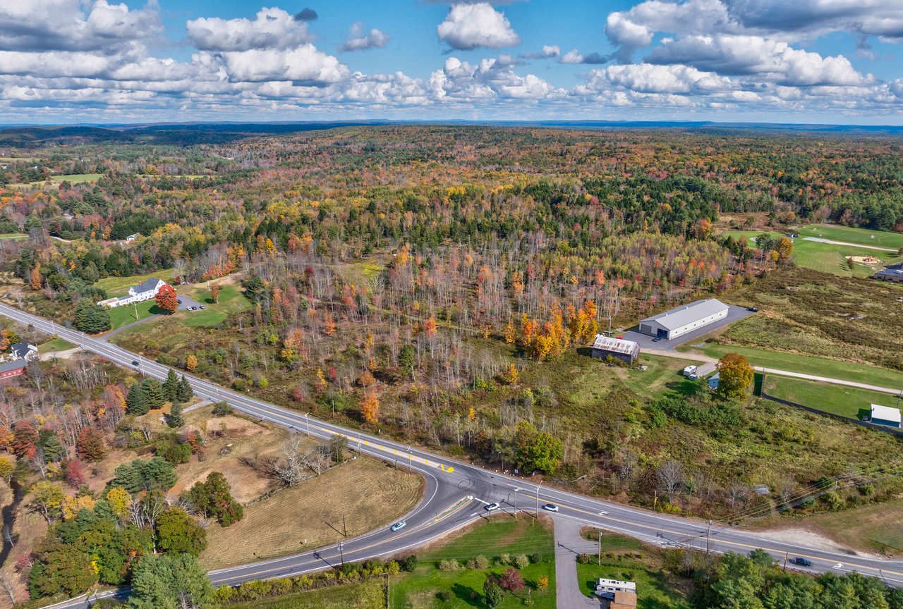 36.5 Acres in Bowdoin