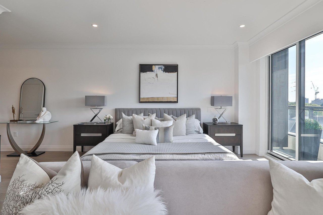 285 Avenue Road Suite #502