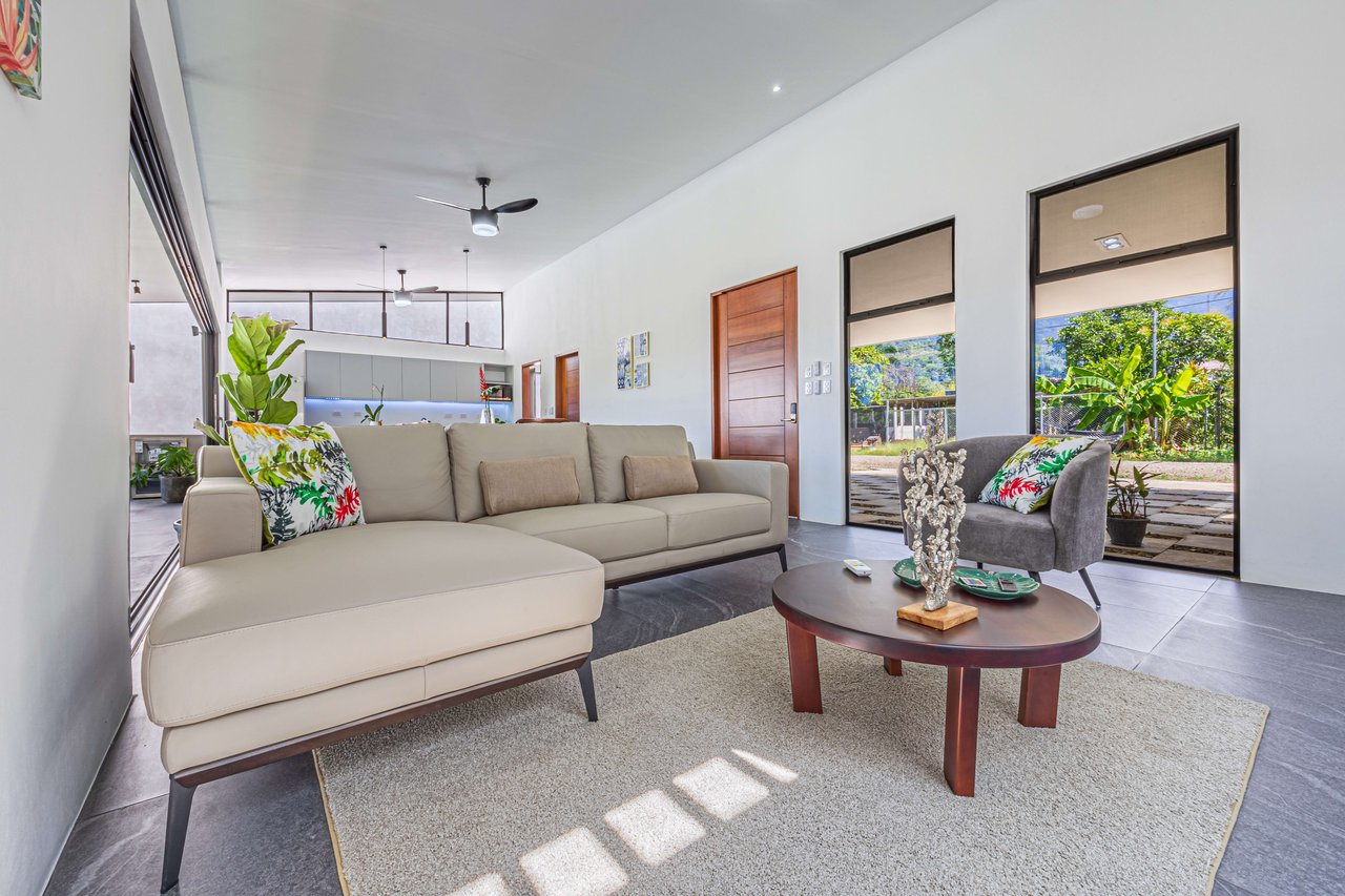 Stylish 3 bed, 3 bath Brand New  Villa in Uvita. 