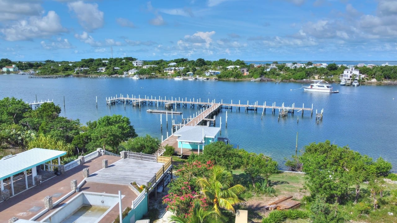 The Leeward Yacht Club Green Turtle Cay