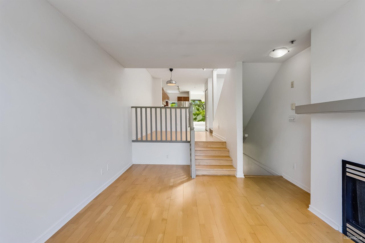 303-3727 W 10th Avenue, Vancouver