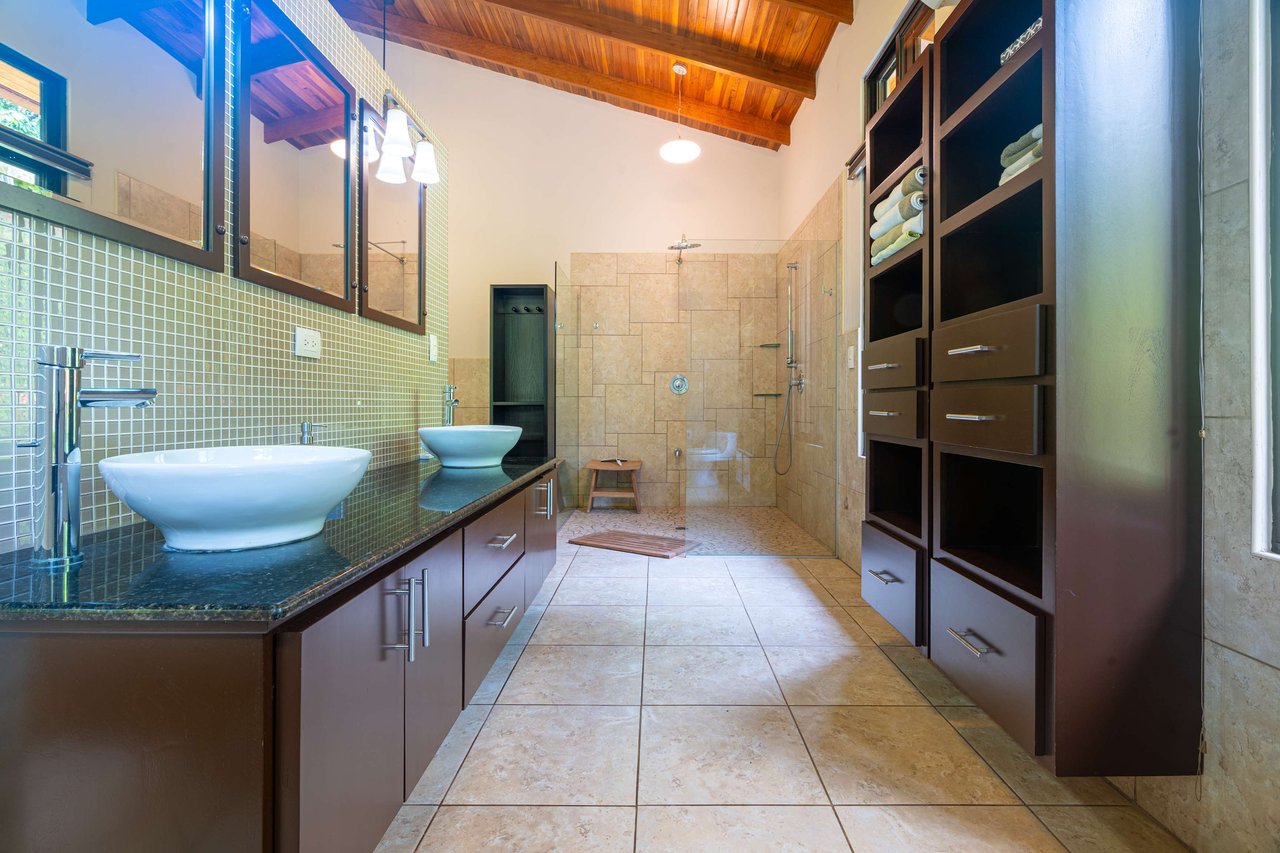 Ocean Mountain View with Privacy! Casa Carpe Diem 