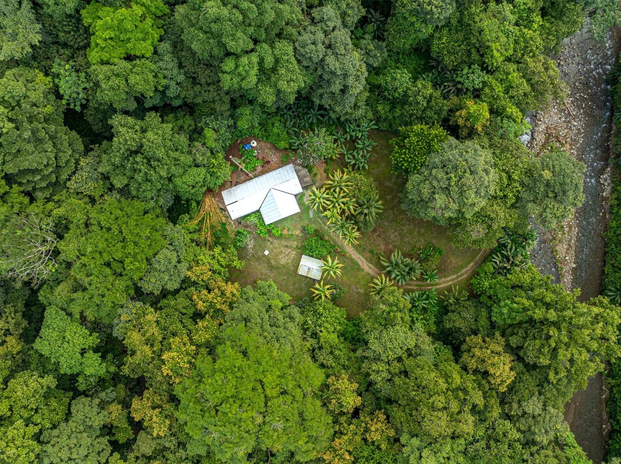 Private Riverfront Jungle Oasis, Ojochal, Puntarenas