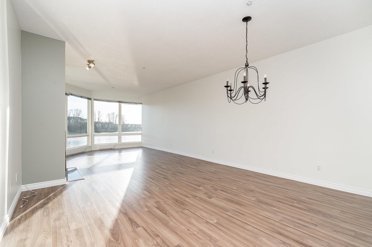 206-8 Laguna Ct