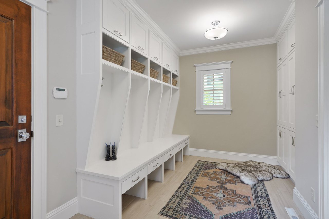 *PENDING* 5333 Halifax Ave, Edina