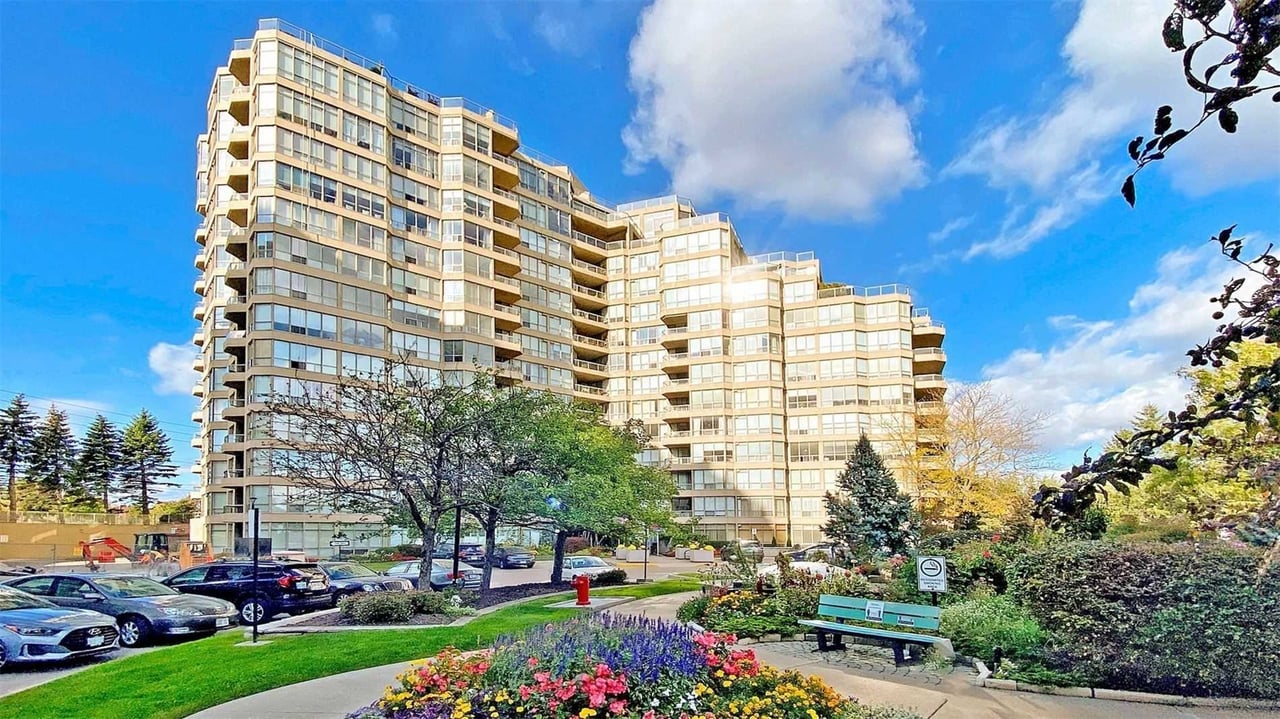 #213 - 20 Guildwood Pkwy