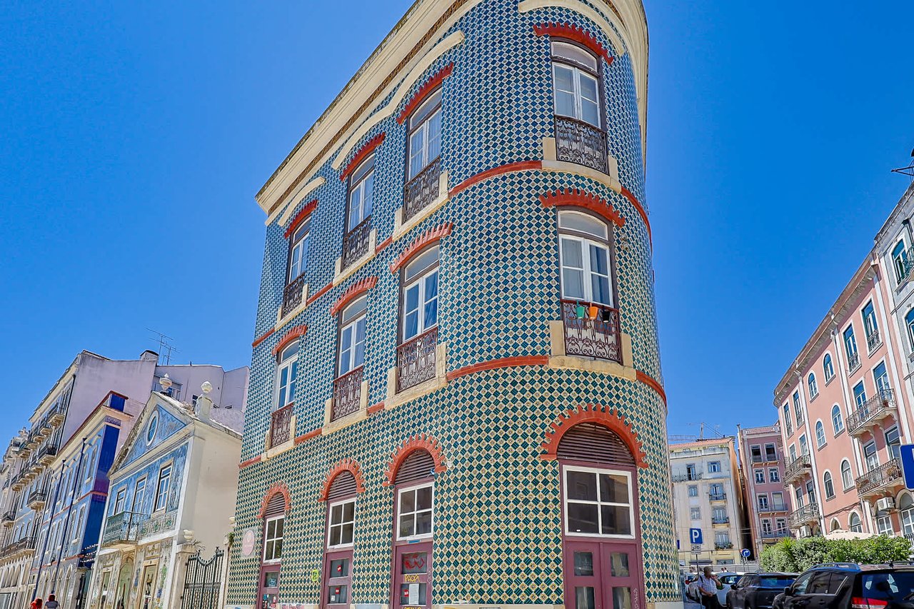 Full-Block Assemblage in Lisbon: Prime Redevelopment Opportunity