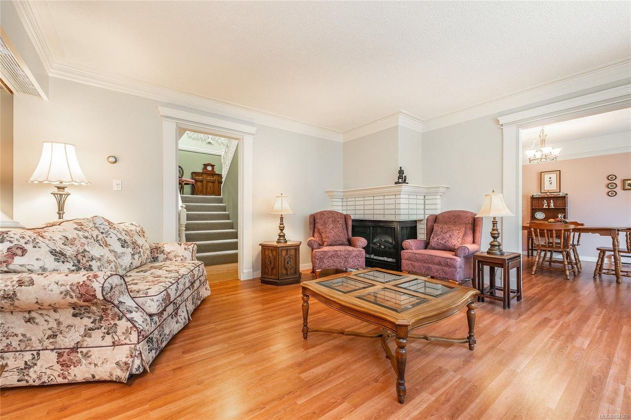 8-1019 Pemberton Rd