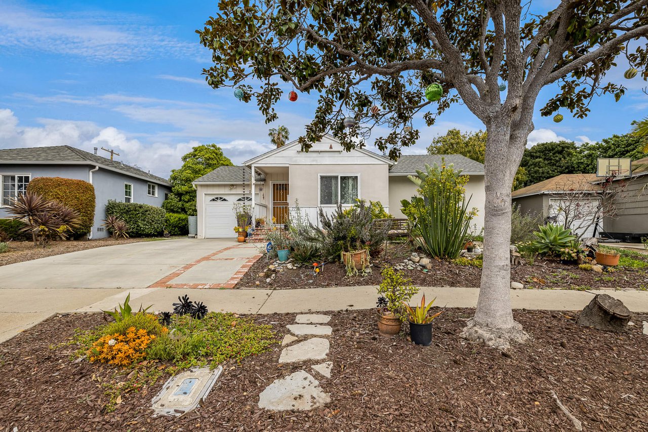 7776 Isis Ave