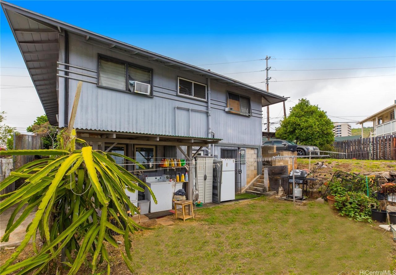 2805 Waialae Ave