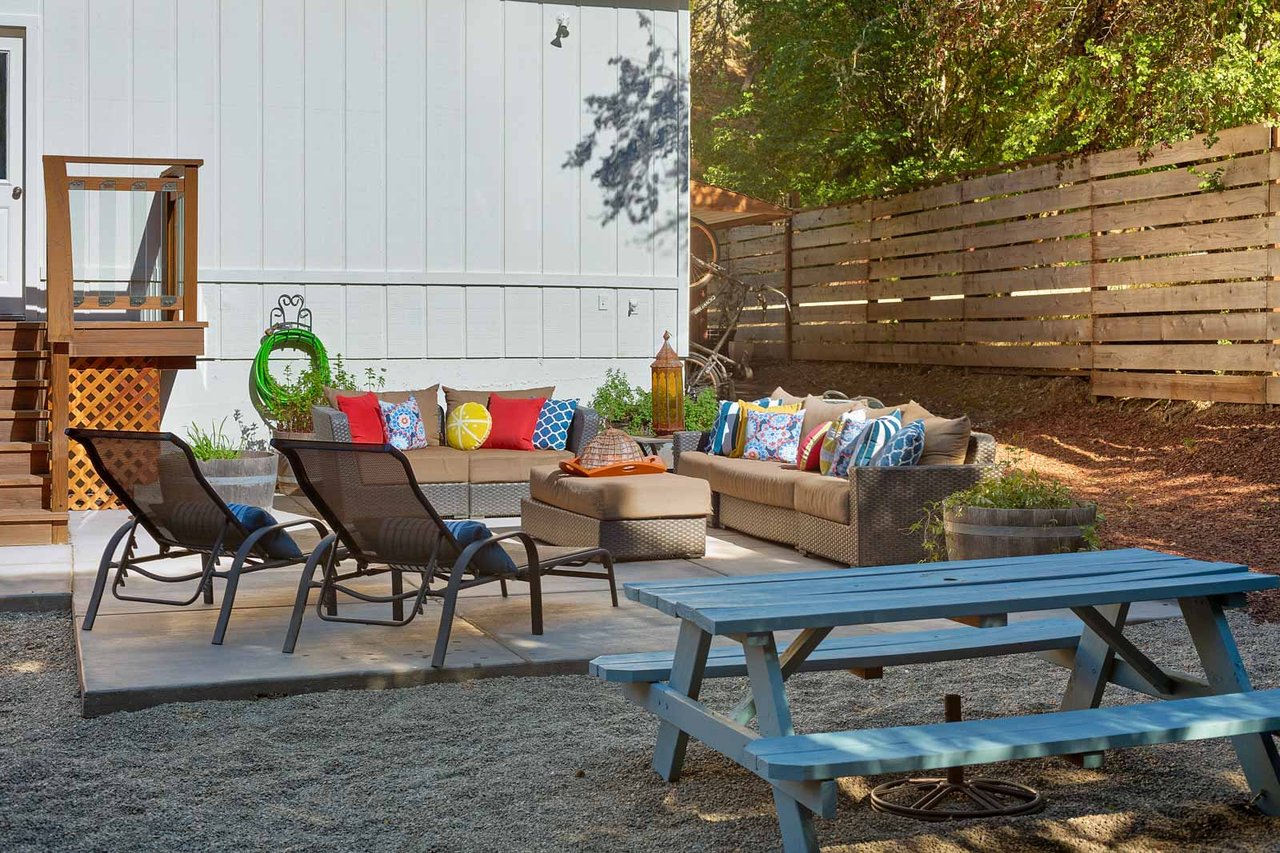 60 Oak Grove Avenue, Woodacre