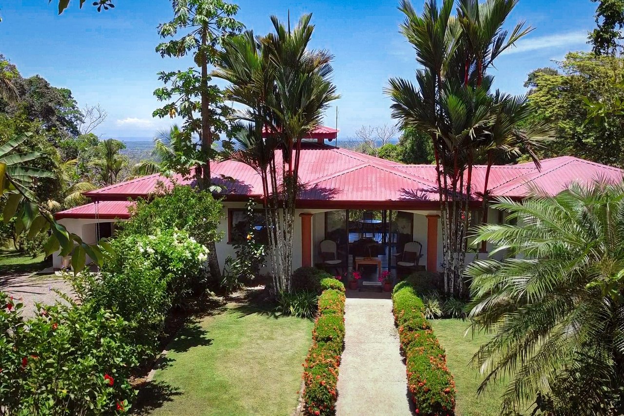 Stunning Ocean View Sanctuary Home in Chontales